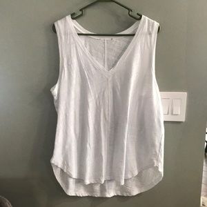 Two - Central V Neck Tank Tops XL Anthropology